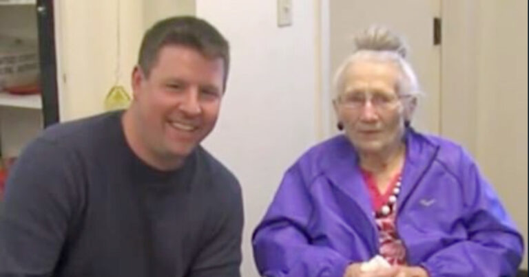 Mailman breaks down the door of a 94-year-old woman after she called for help