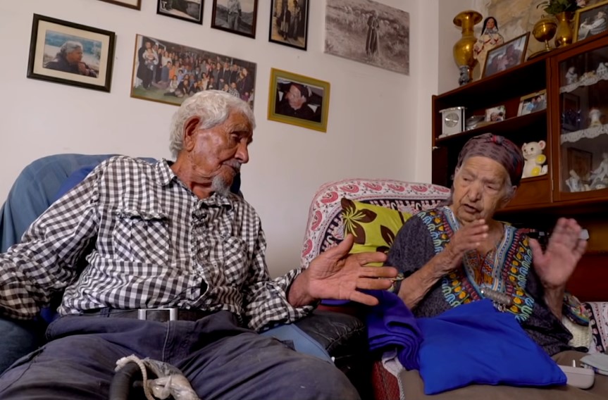 This Jewish couple has been married for 91 years, have 64 grandchildren and they are still deeply in love