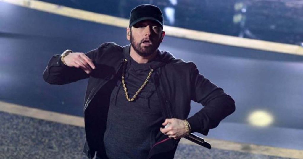 Eminem praises Jesus and denounces Satan in his 'new song'