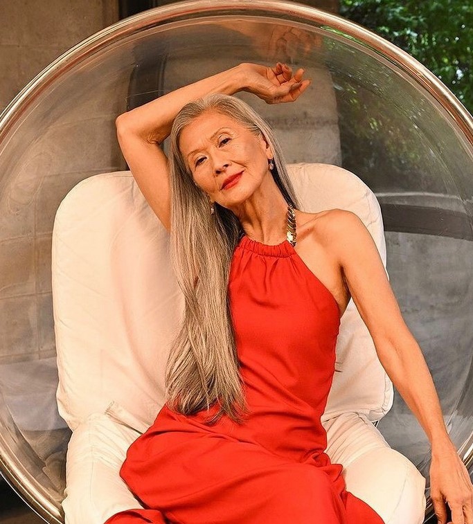 At 71, Model Rosa Saito Throws Conventional Age & Beauty Standards Out The Window
