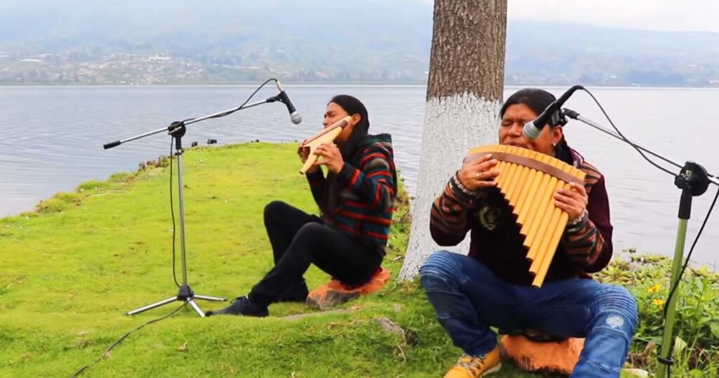 Brothers perform “Hallelujah” on pan flutes in the most relaxing cover ever