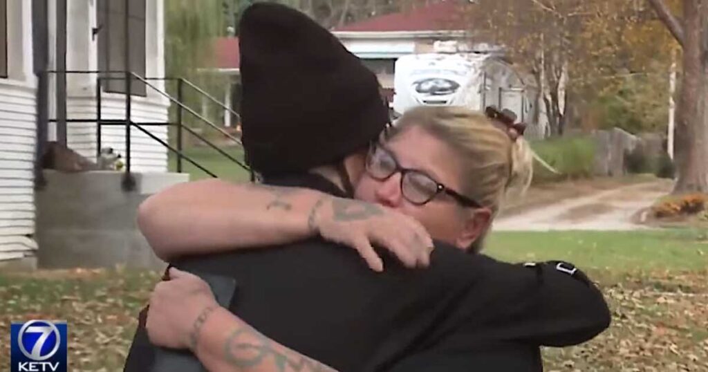 Young man takes the wrong turn, then saves a sleeping family from fire— “They’re safe because of him”