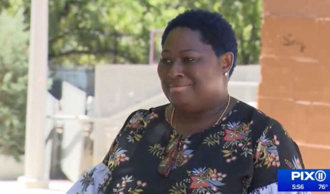 51-year-old nanny earns a college degree after 30 years of sacrifice