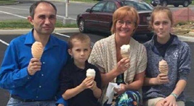 Woman photographs her family eating ice cream— A week later she receives a haunting text message