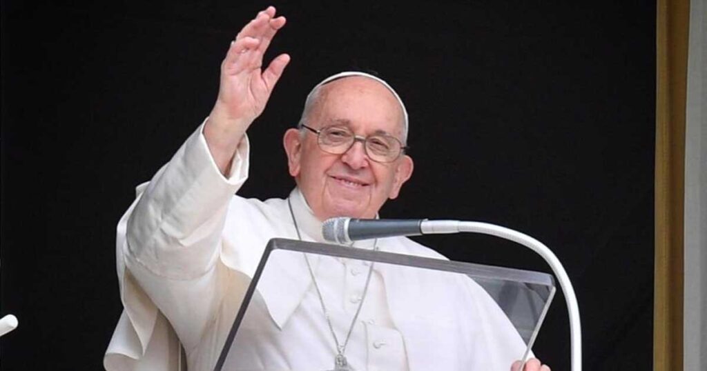 Pope Francis’ health ‘progressively improving’ after being rushed to the hospital with difficulty breathing