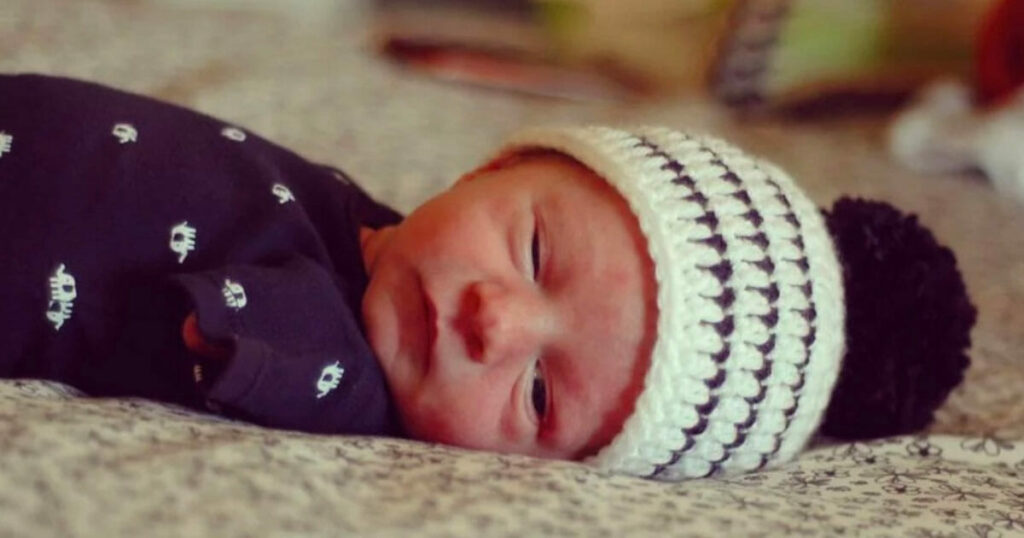 Baby born with no arms or legs learns to walk for the first time—emotional video