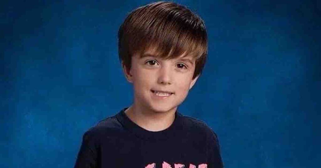 Parents discover heartbreaking note from young son after he dies from brain infection