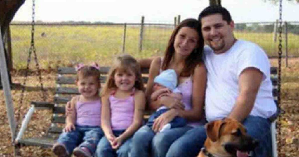 Scary—This photo has a strange thing in it that’s making people nervous
