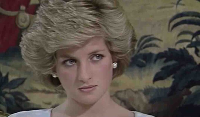 Never-seen-before photos of Princess Diana—she was an amazing mom and role model