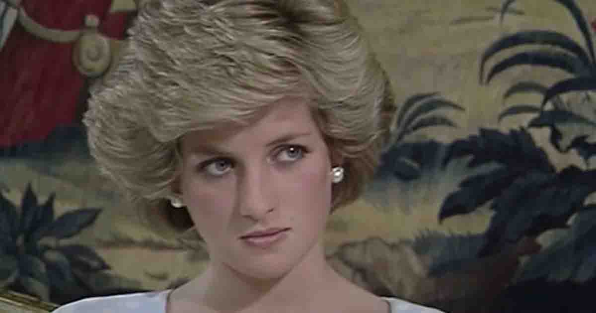 Never-seen-before photos of Princess Diana—she was an amazing mom and role model