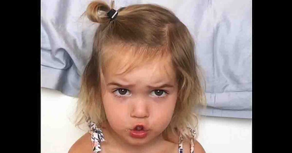 Little girl’s funny comeback after her brother gets checked at security