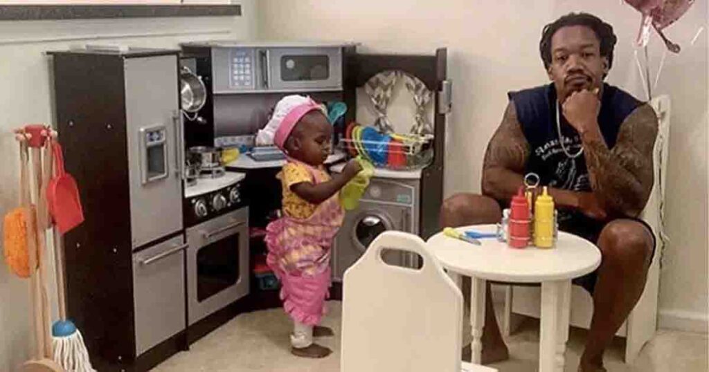 Dad writes a funny and honest review after checking out his toddler’s toy kitchen