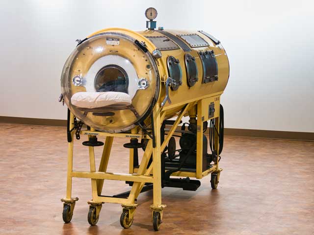 76-year-old man who paralyzed from polio at 6, is one of the last people with an iron lung—‘My life is incredible’