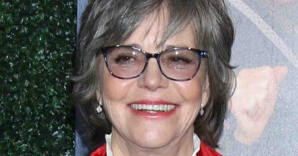 Sally Field chooses to remain single after two divorces—30 years later, she’s still content with her decision