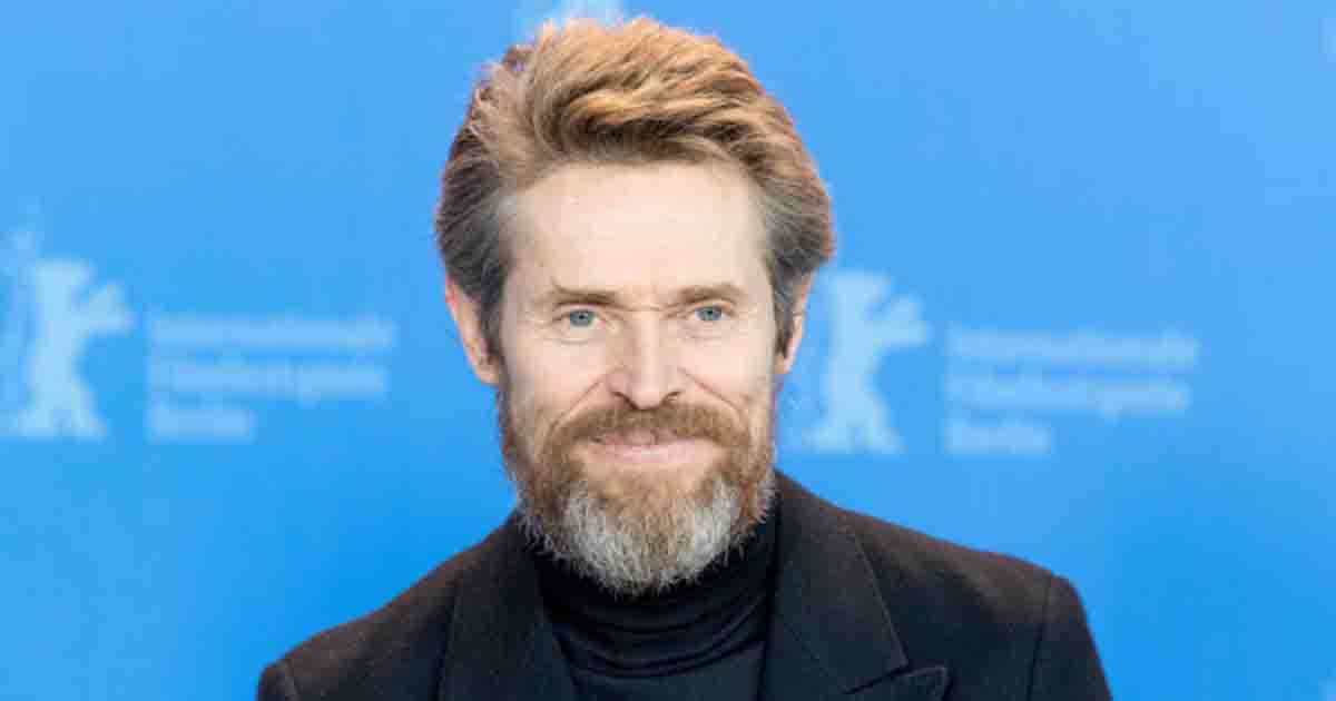 Actor Willem Dafoe becomes emotional after finally receiving recognition for his acting—"I can't stop smiling"