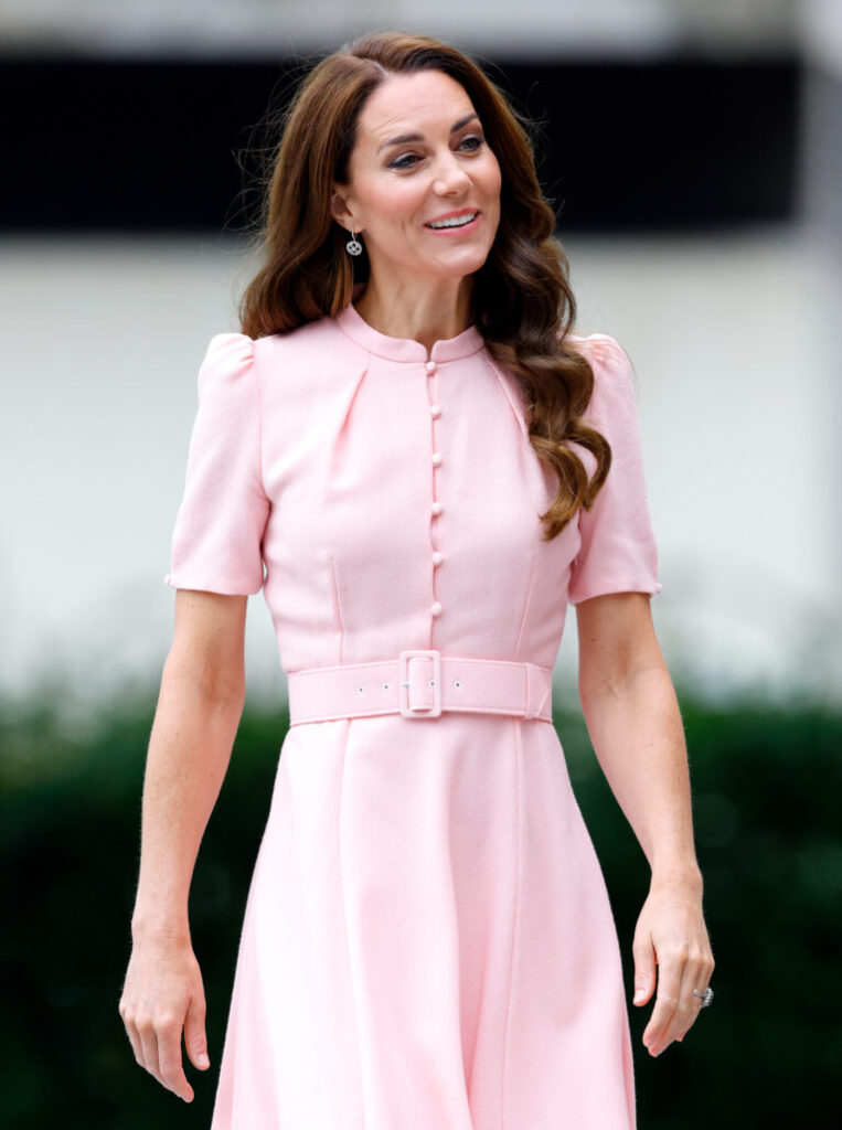 Kate Middleton might go to events while undergoing cancer treatments, according to a royal expert