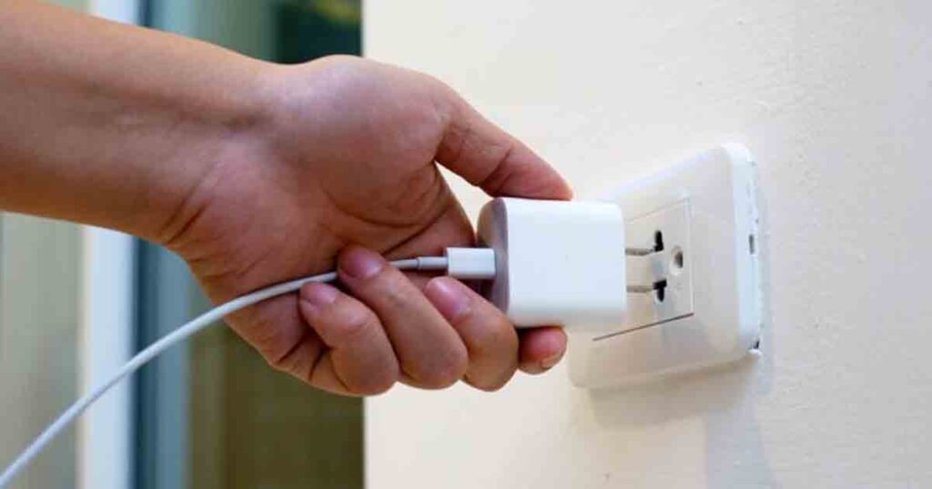 Why you should never leave your charger plugged in when not using it