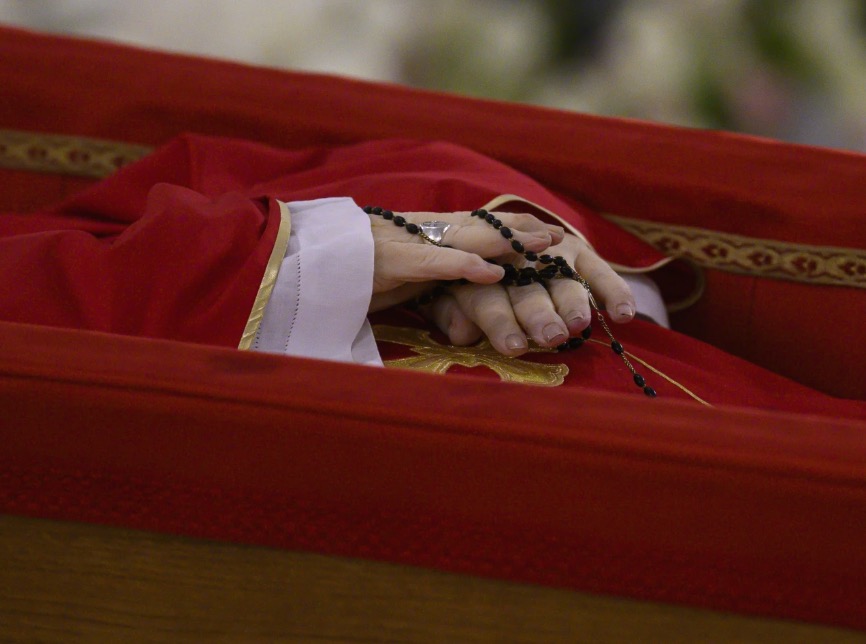 First photos of Pope Francis in his coffin show powerful message — and one humble detail stands out