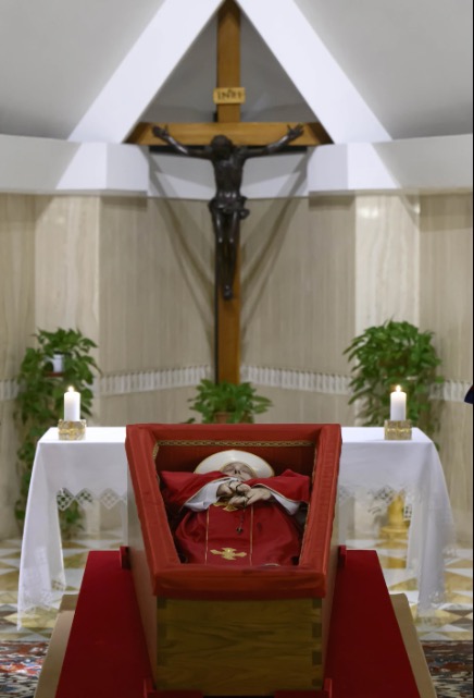 First photos of Pope Francis in his coffin show powerful message — and one humble detail stands out