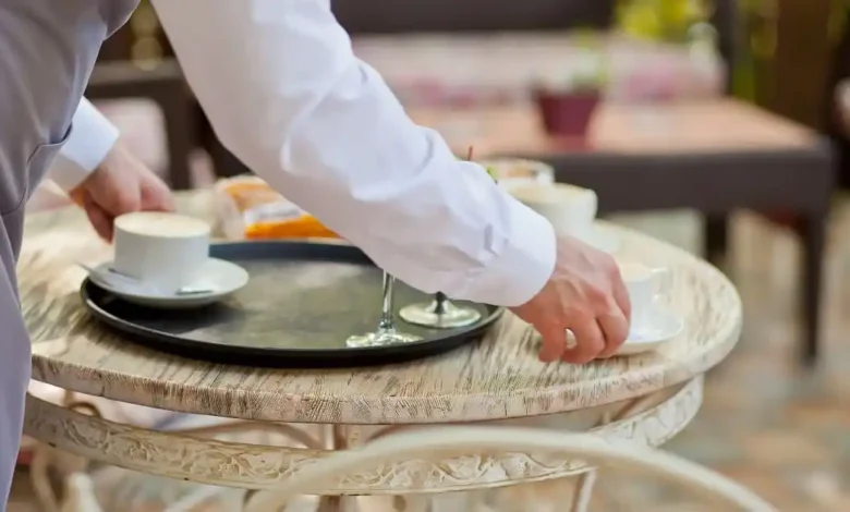 Why helping waiters says a lot about your personality, according to psychology