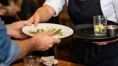 What it really means when someone helps waiters at a restaurant